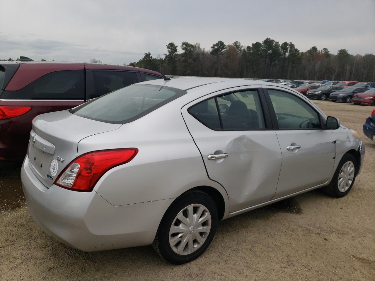 Photo 4 from auction – 2012 NISSAN VERSA S with VIN 3N1CN7APXCL841417