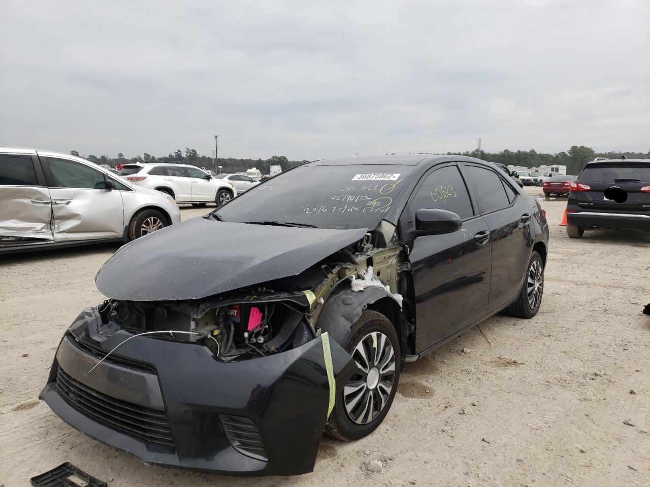 Photo 2 from auction – 2016 TOYOTA COROLLA L with VIN 5YFBURHE7GP422221