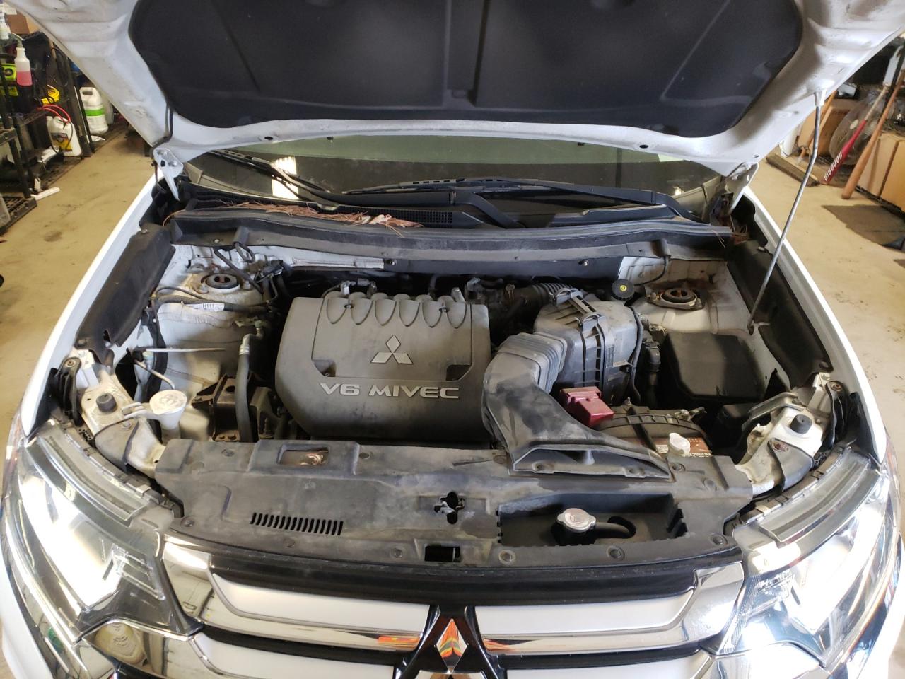 Photo 7 from auction – 2016 MITSUBISHI OUTLANDER with VIN JA4JZ4AXXGZ012847