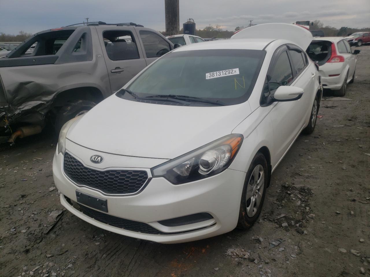 Photo 2 from auction – 2015 KIA FORTE LX with VIN KNAFX4A60F5377341