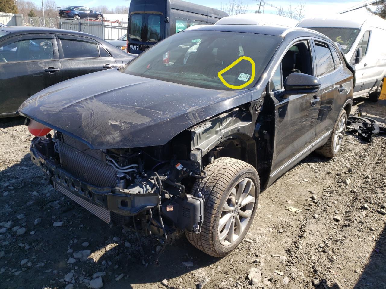 Photo 2 from auction – 2019 LINCOLN MKC SELECT with VIN 5LMCJ2D93KUL04071