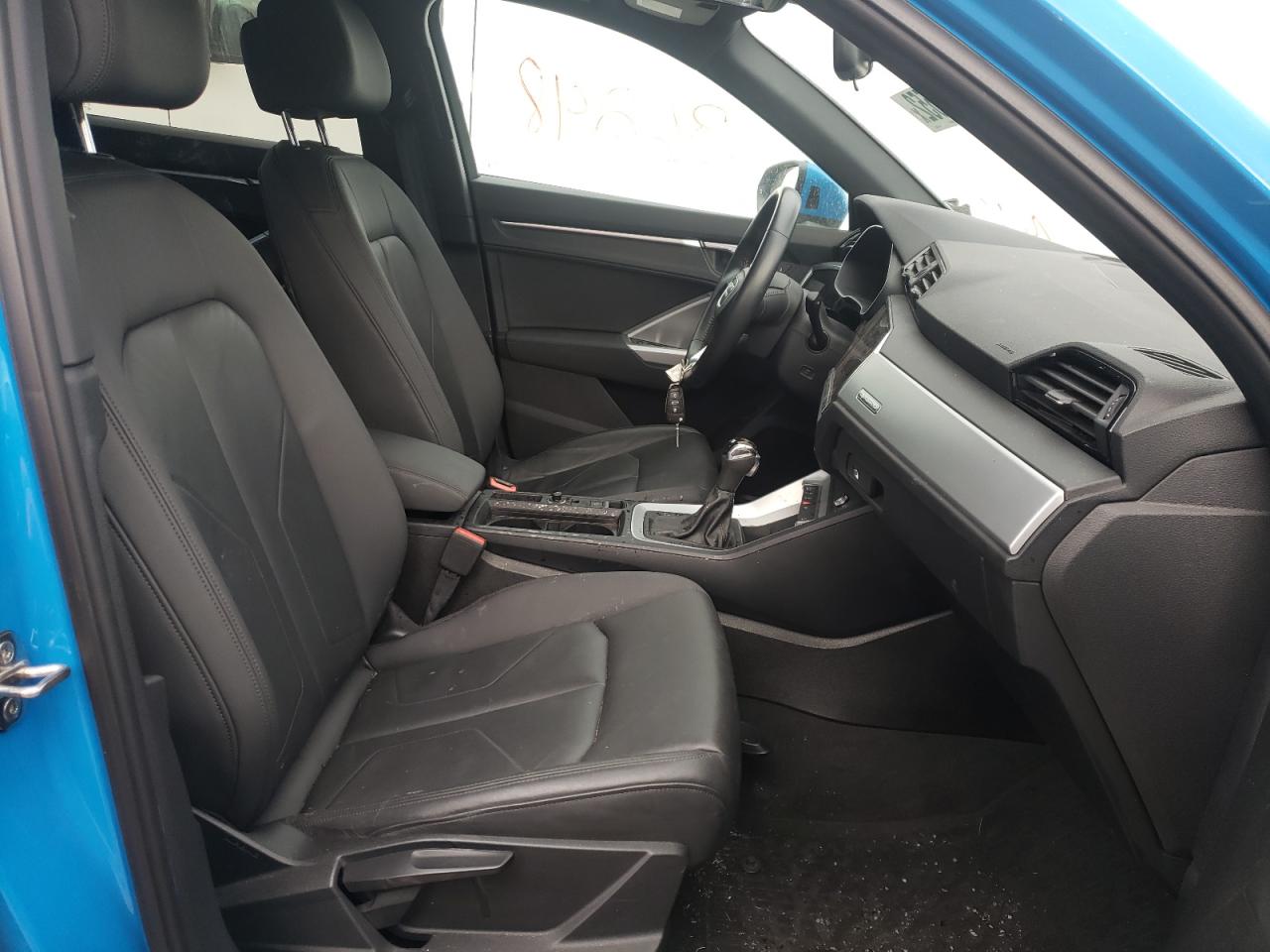 Photo 5 from auction – 2020 AUDI Q3 PREMIUM with VIN WA1DECF38L1043337