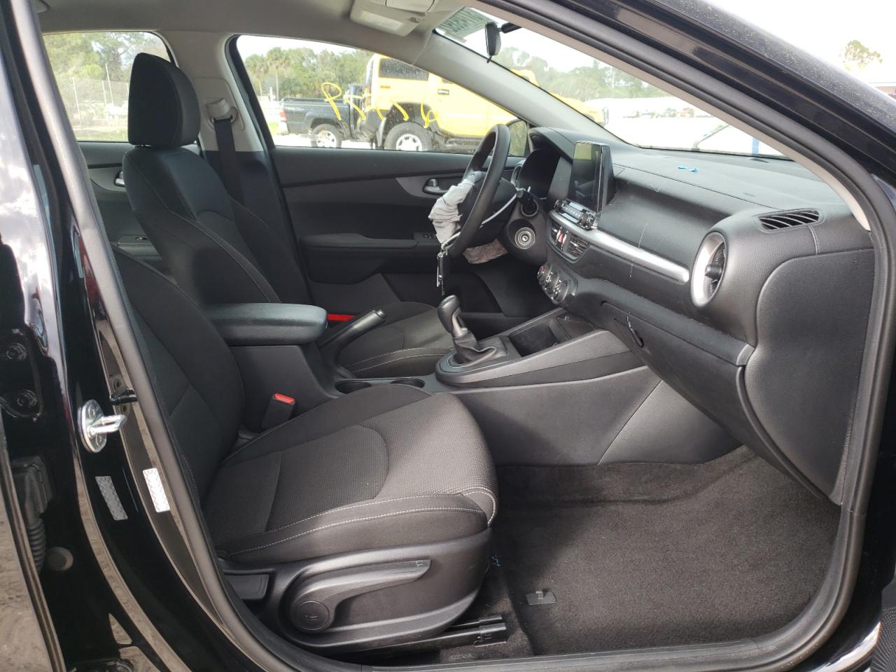 Photo 5 from auction – 2020 KIA FORTE FE with VIN 3KPF24AD5LE153451