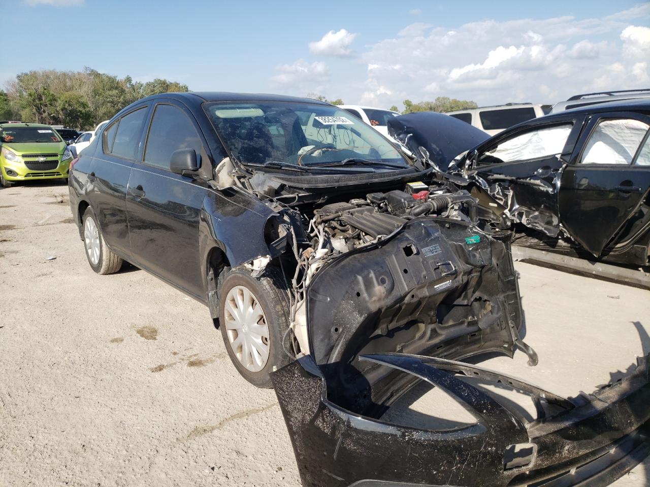 NISSAN VERSA S 2015 with VIN 3N1CN7AP7FL810016 - Photo from auction