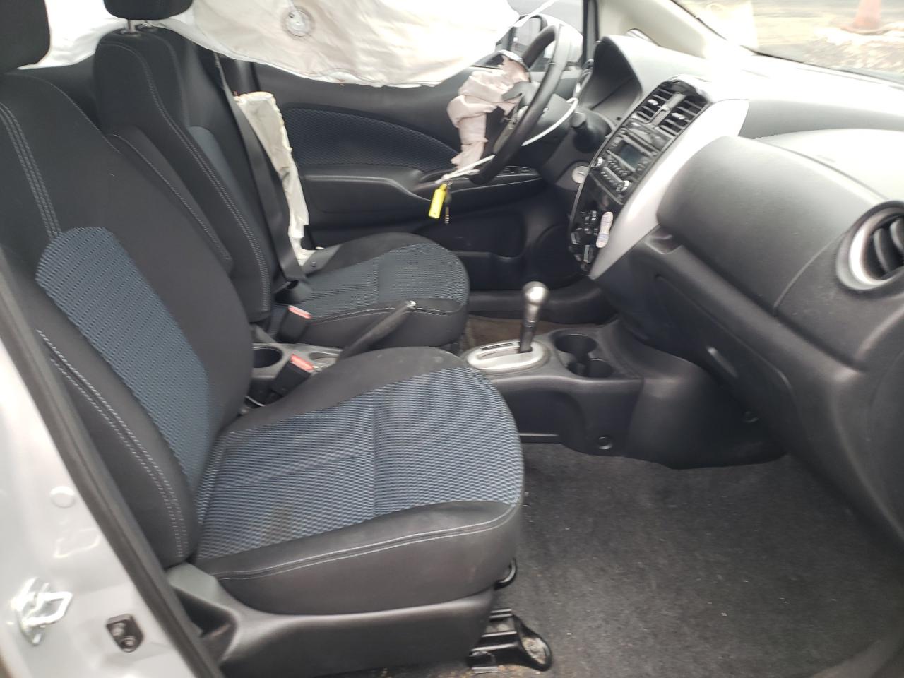 Photo 5 from auction – 2015 NISSAN VERSA NOTE with VIN 3N1CE2CP6FL410366