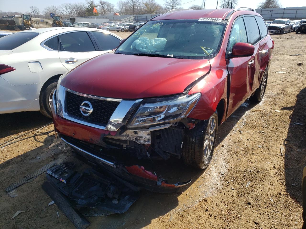 Photo 2 from auction – 2015 NISSAN PATHFINDER with VIN 5N1AR2MM5FC662744