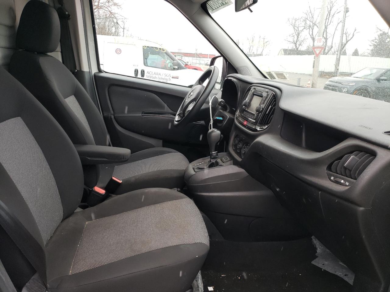 Photo 5 from auction – 2018 RAM PROMASTER with VIN ZFBERFAB9J6K33049