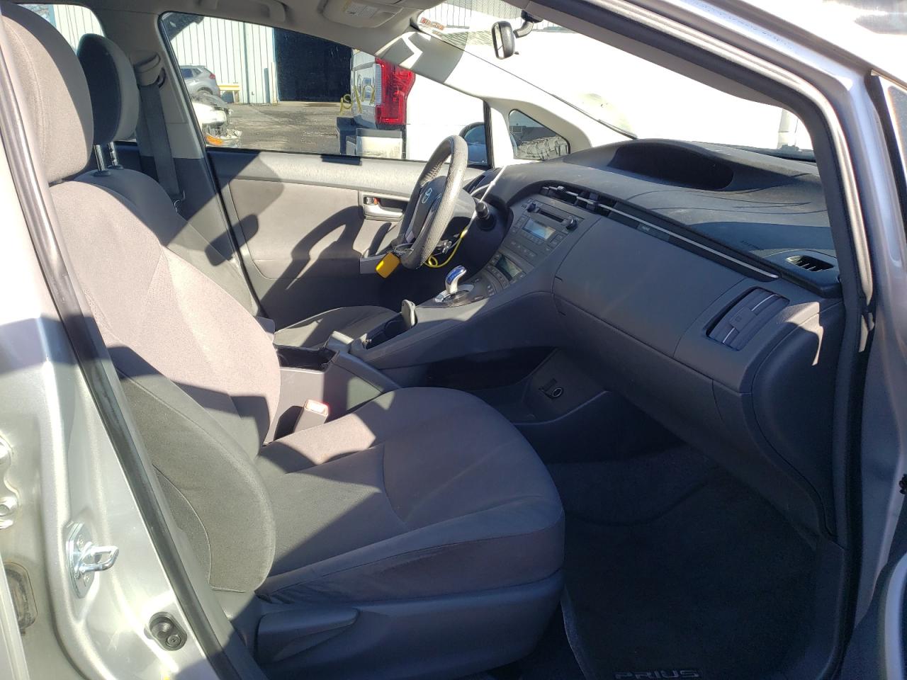 Photo 5 from auction – 2010 TOYOTA PRIUS with VIN JTDKN3DU3A0133653