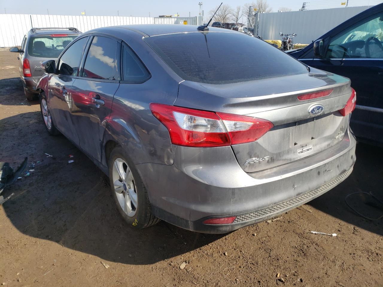 Photo 3 from auction – 2014 FORD FOCUS SE with VIN 1FADP3F21EL357206