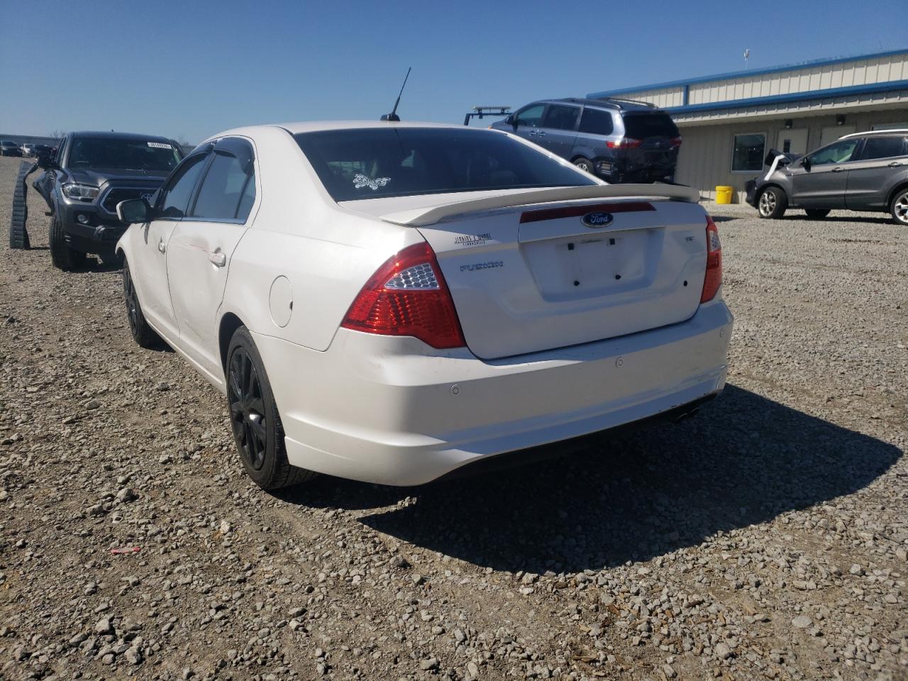 Photo 3 from auction – 2010 FORD FUSION SE with VIN 3FAHP0HA2AR351012