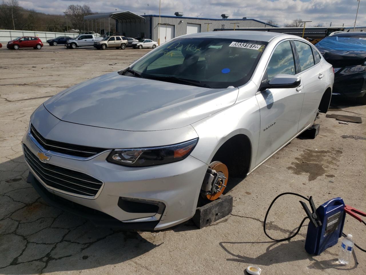 Photo 2 from auction – 2018 CHEVROLET MALIBU LT with VIN 1G1ZD5ST3JF256818
