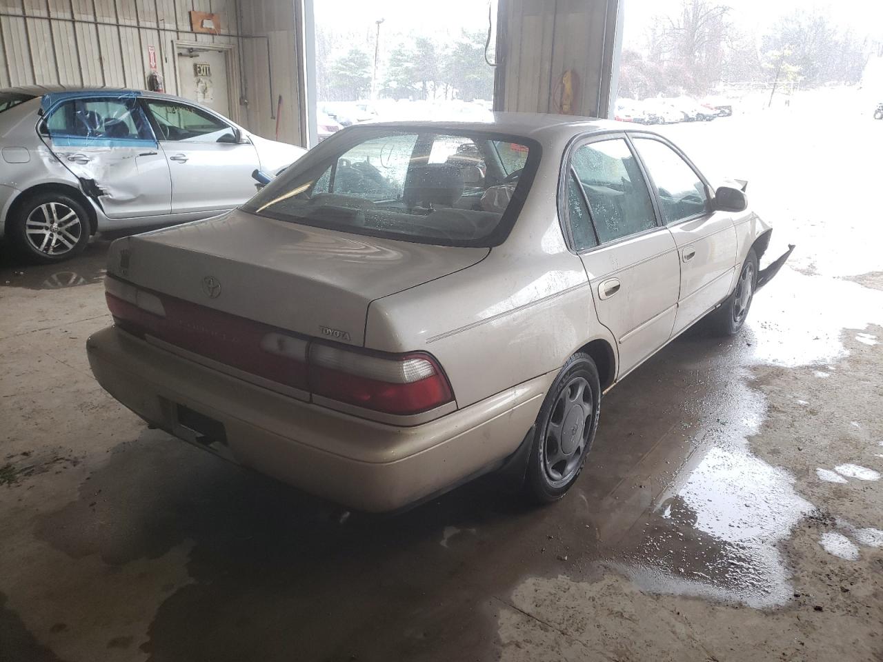 Photo 4 from auction – 1997 TOYOTA COROLLA DX with VIN 2T1BB02E7VC188962