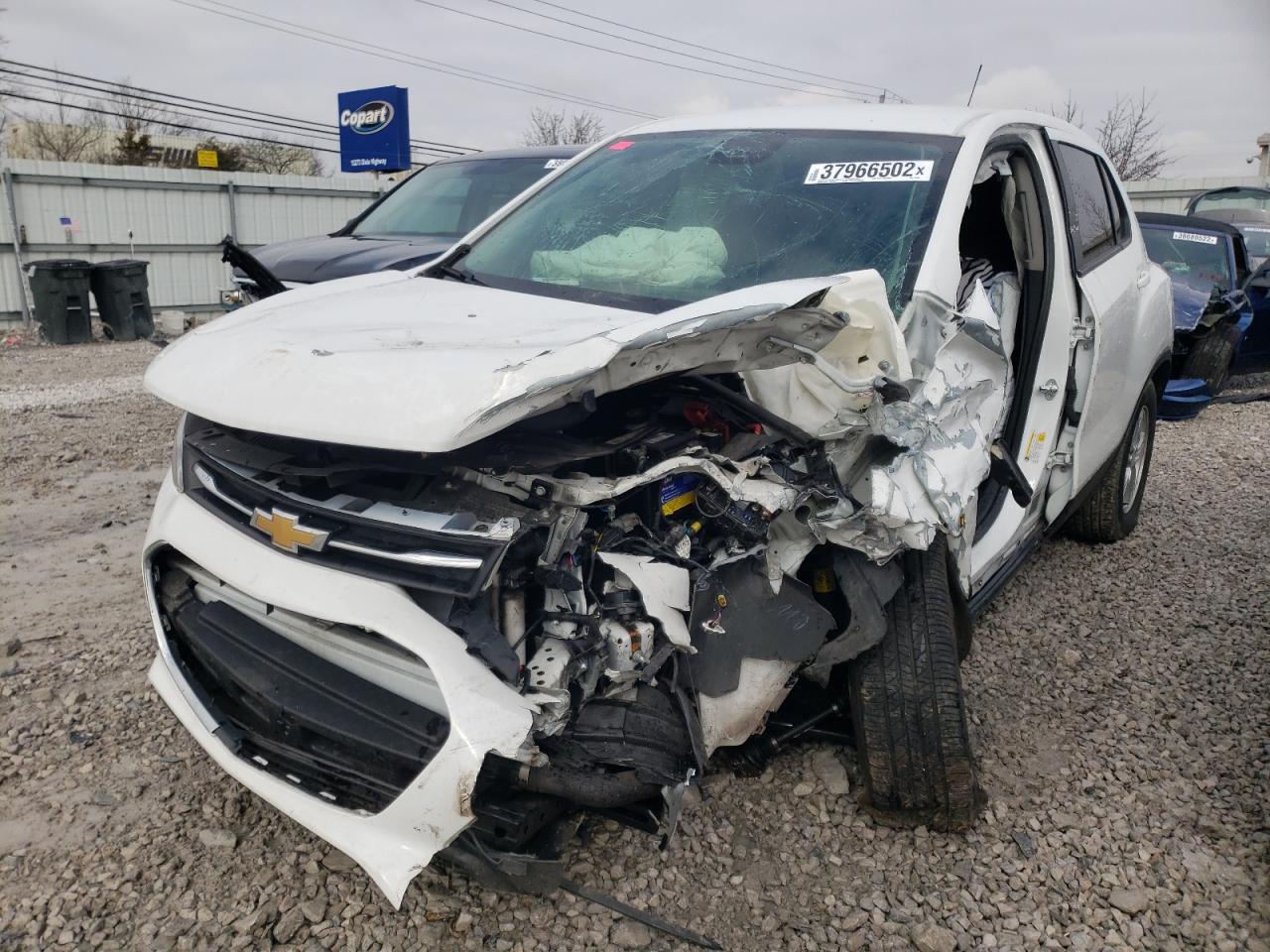 Photo 2 from auction – 2018 CHEVROLET TRAX LS with VIN KL7CJNSB0JB613938