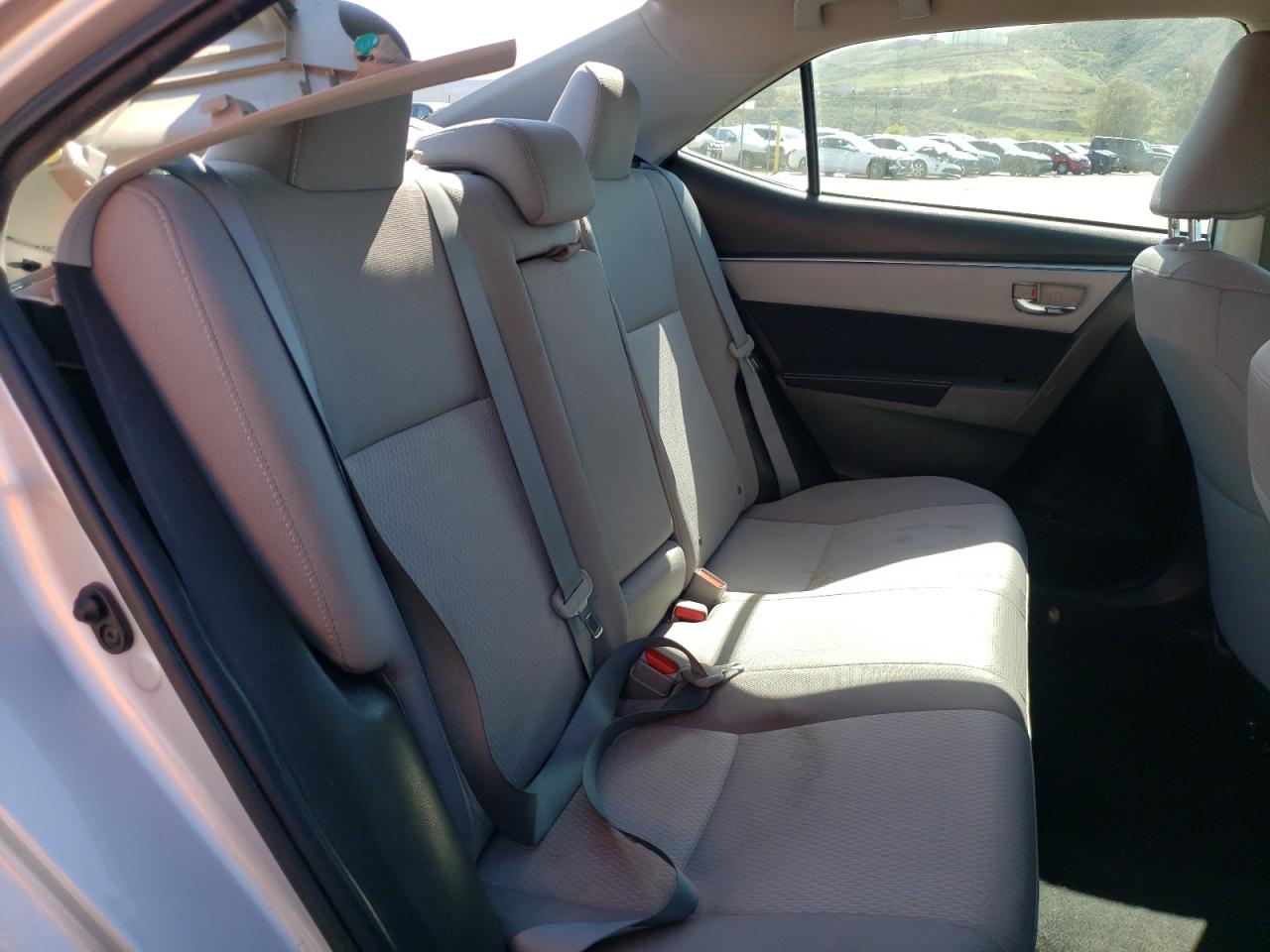 Photo 6 from auction – 2015 TOYOTA COROLLA L with VIN 5YFBURHE2FP197978