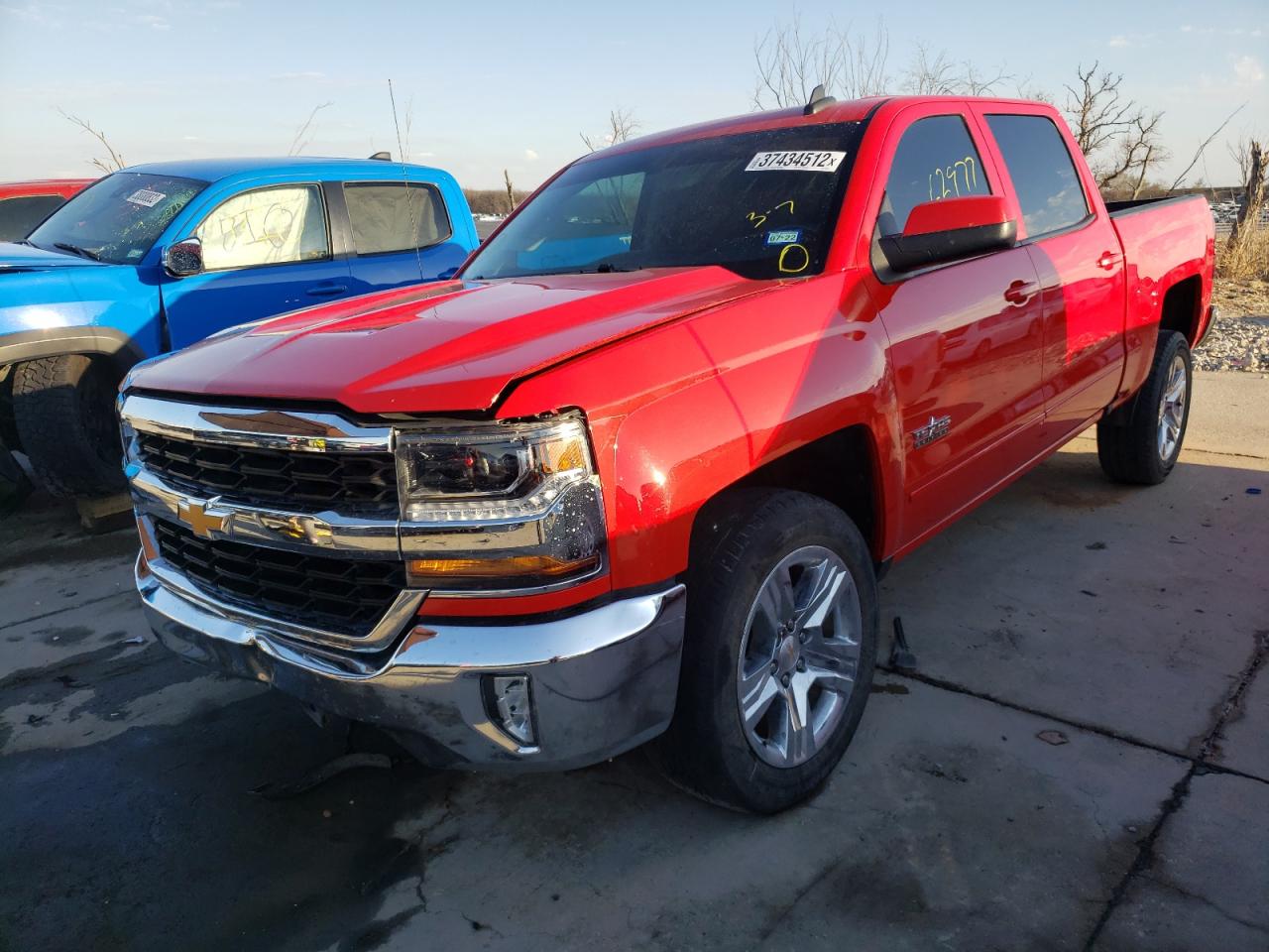 Photo 2 from auction – 2018 CHEVROLET SILVERADO with VIN 3GCPCREC3JG370708