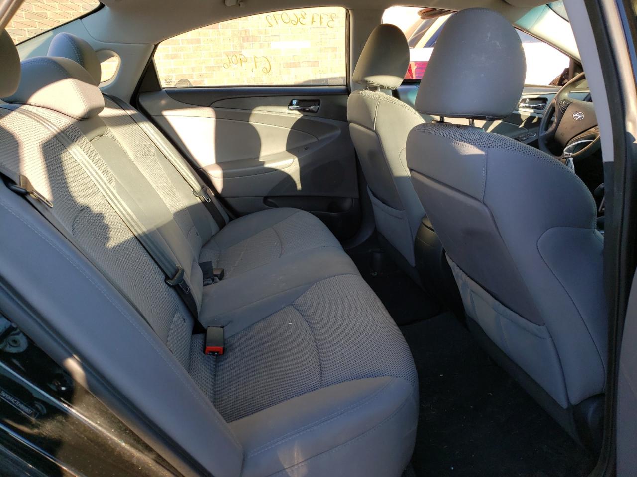Photo 6 from auction – 2014 HYUNDAI SONATA GLS with VIN 5NPEB4AC7EH899837