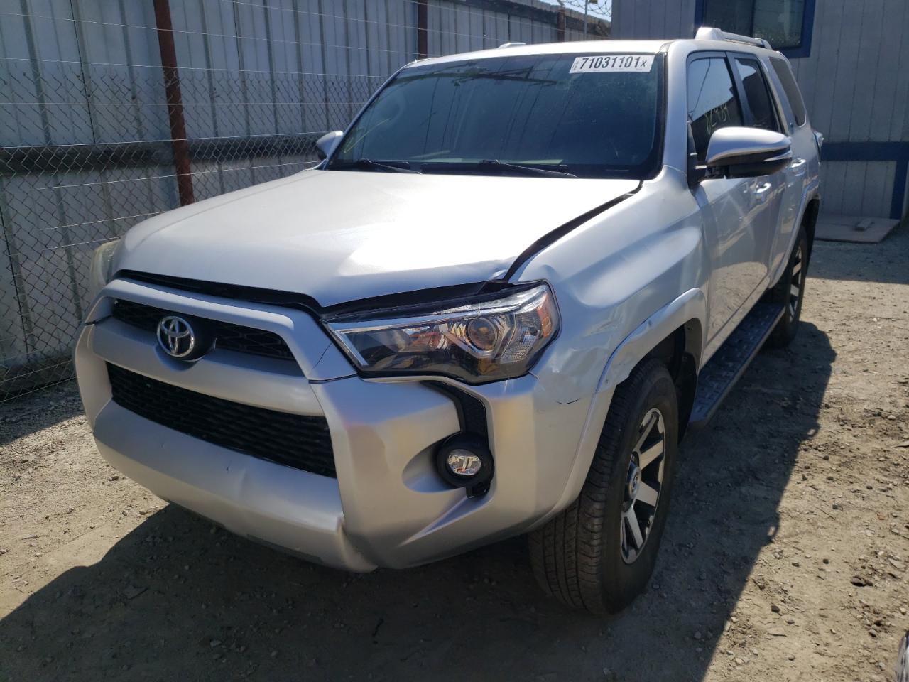Photo 2 from auction – 2015 TOYOTA 4RUNNER SR with VIN JTEBU5JR4F5237962