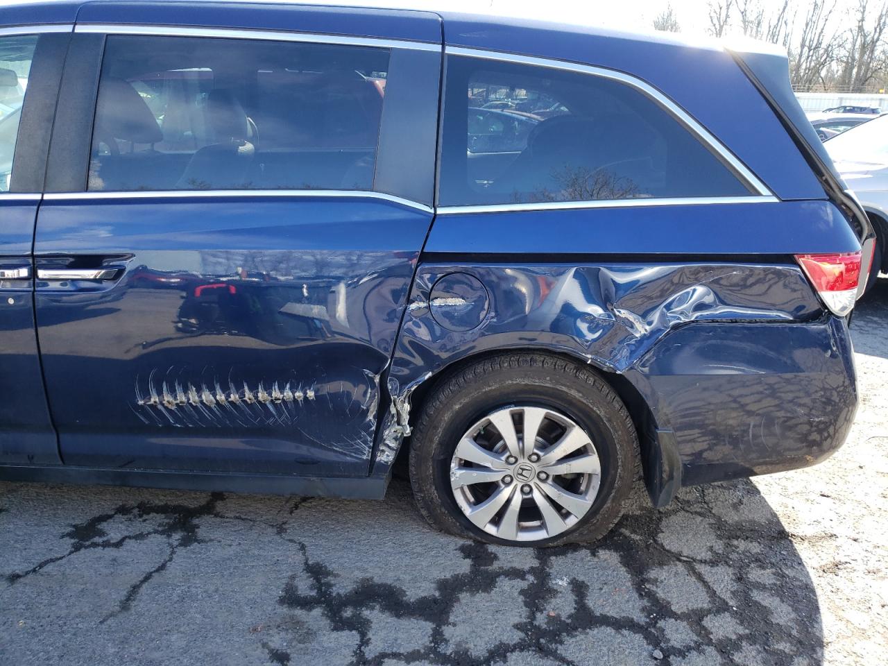 Photo 9 from auction – 2015 HONDA ODYSSEY EX with VIN 5FNRL5H65FB090180