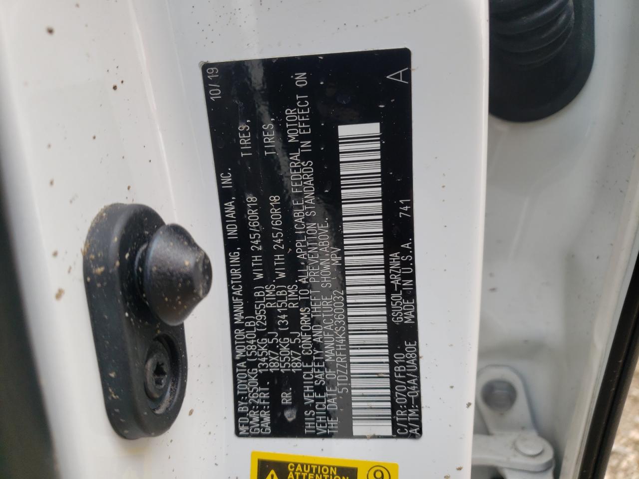 Photo 10 from auction – 2019 TOYOTA HIGHLANDER with VIN 5TDZZRFH4KS360032