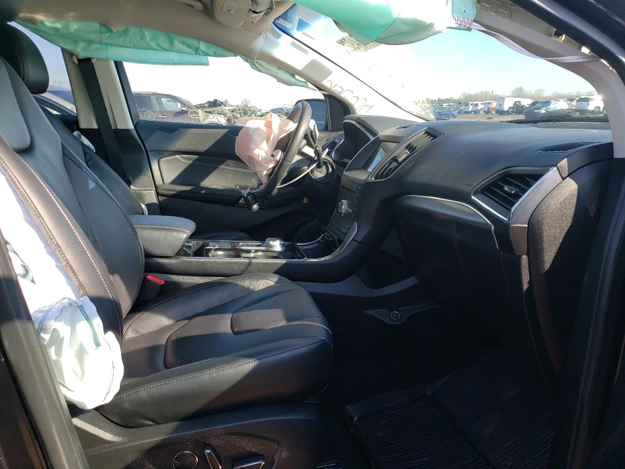 Photo 5 from auction – 2019 FORD EDGE TITAN with VIN 2FMPK4K92KBB77853