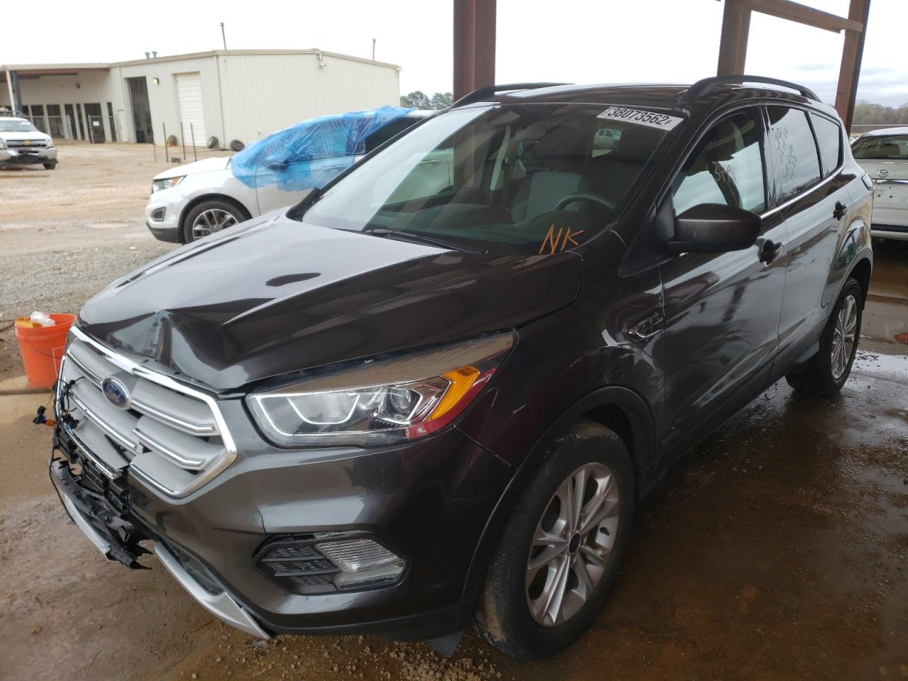Photo 2 from auction – 2017 FORD ESCAPE SE with VIN 1FMCU0GD7HUC94426
