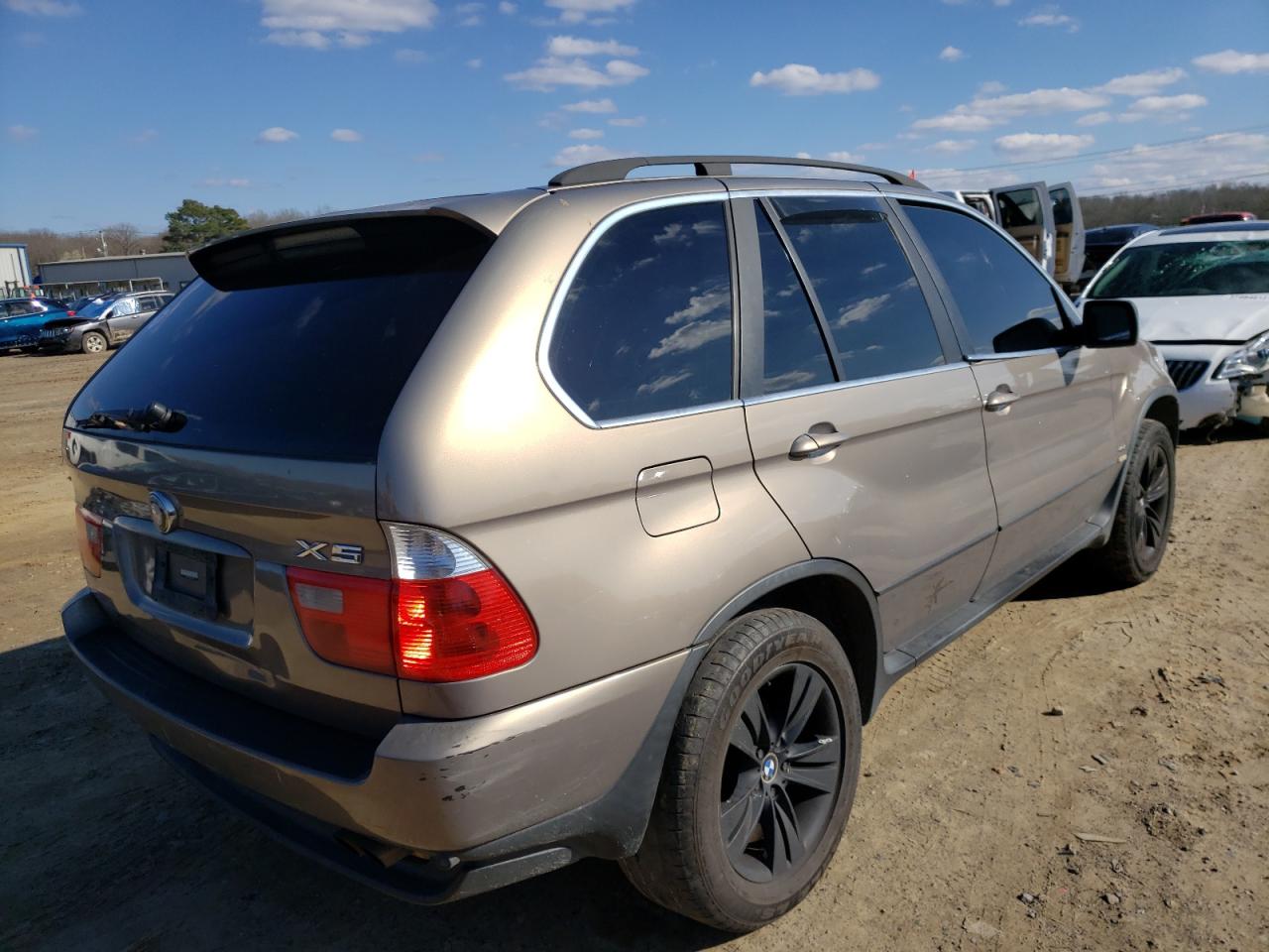 Photo 4 from auction – 2005 BMW X5 4.4I with VIN 5UXFB53515LV12377