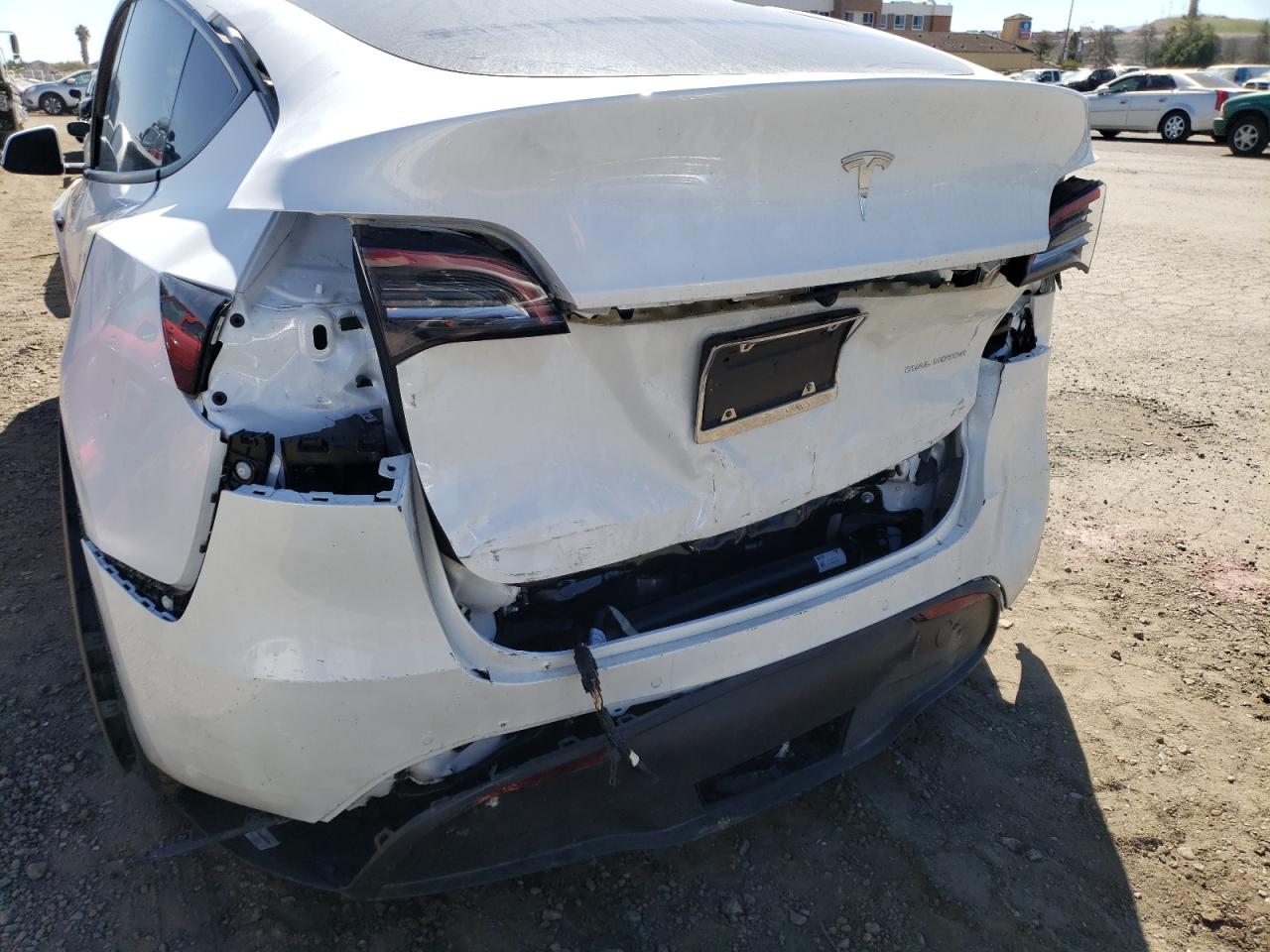 Photo 9 from auction – 2021 TESLA MODEL Y with VIN 5YJYGAEE3MF265799