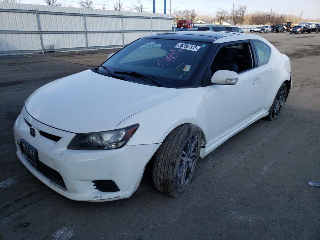 Photo 2 from auction – 2013 TOYOTA SCION TC with VIN JTKJF5C71D3045552