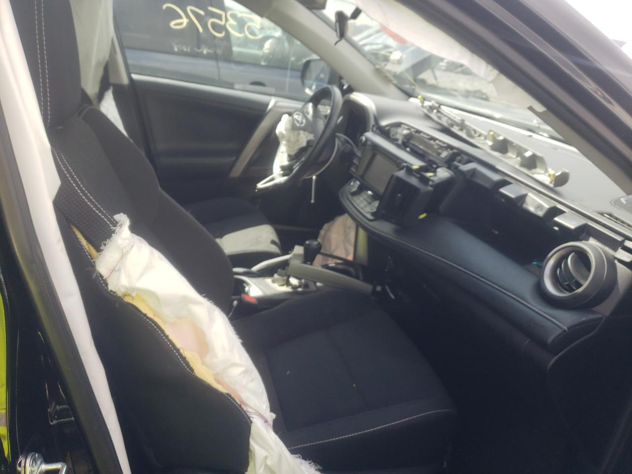 Photo 5 from auction – 2018 TOYOTA RAV4 ADVEN with VIN 2T3RFREV4JW836101