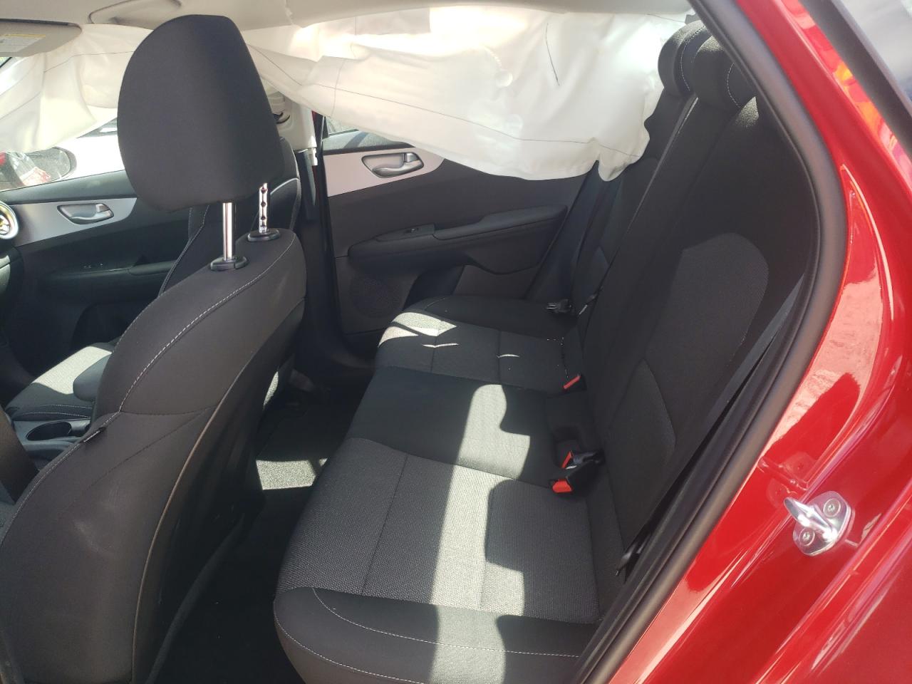 Photo 6 from auction – 2022 KIA FORTE FE with VIN 3KPF24AD9NE438432
