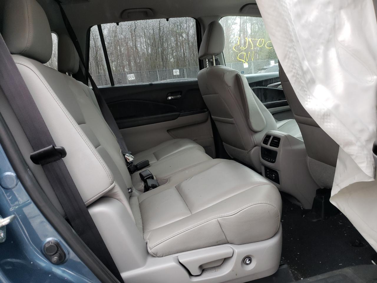 Photo 6 from auction – 2017 HONDA PILOT EXL with VIN 5FNYF6H82HB004255
