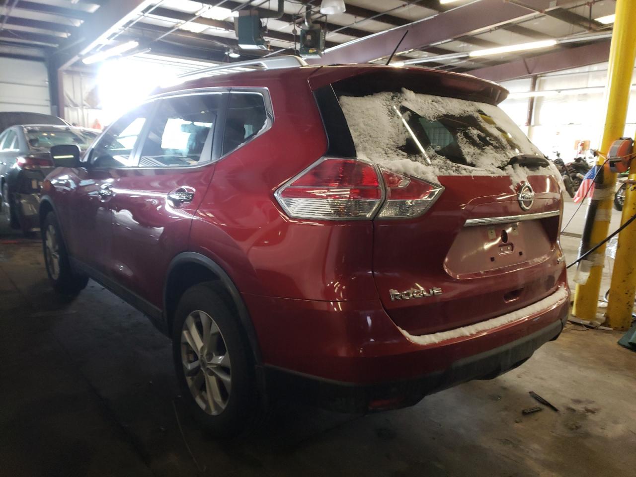 Photo 3 from auction – 2015 NISSAN ROGUE S with VIN KNMAT2MV2FP592482