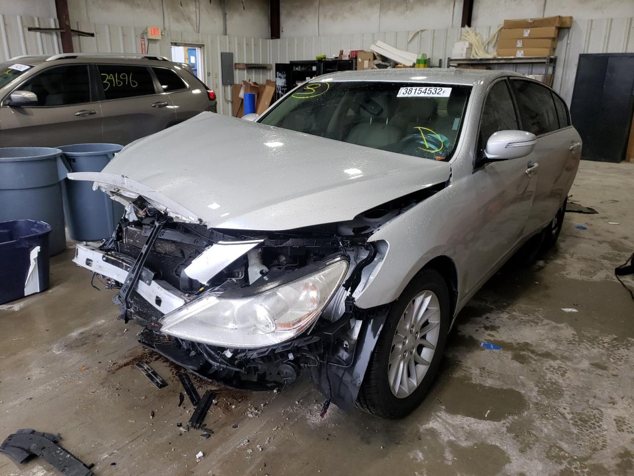 Фото 2 с аукциона – 2011 HYUNDAI GENESIS 3. с VIN KMHGC4DE8BU133003