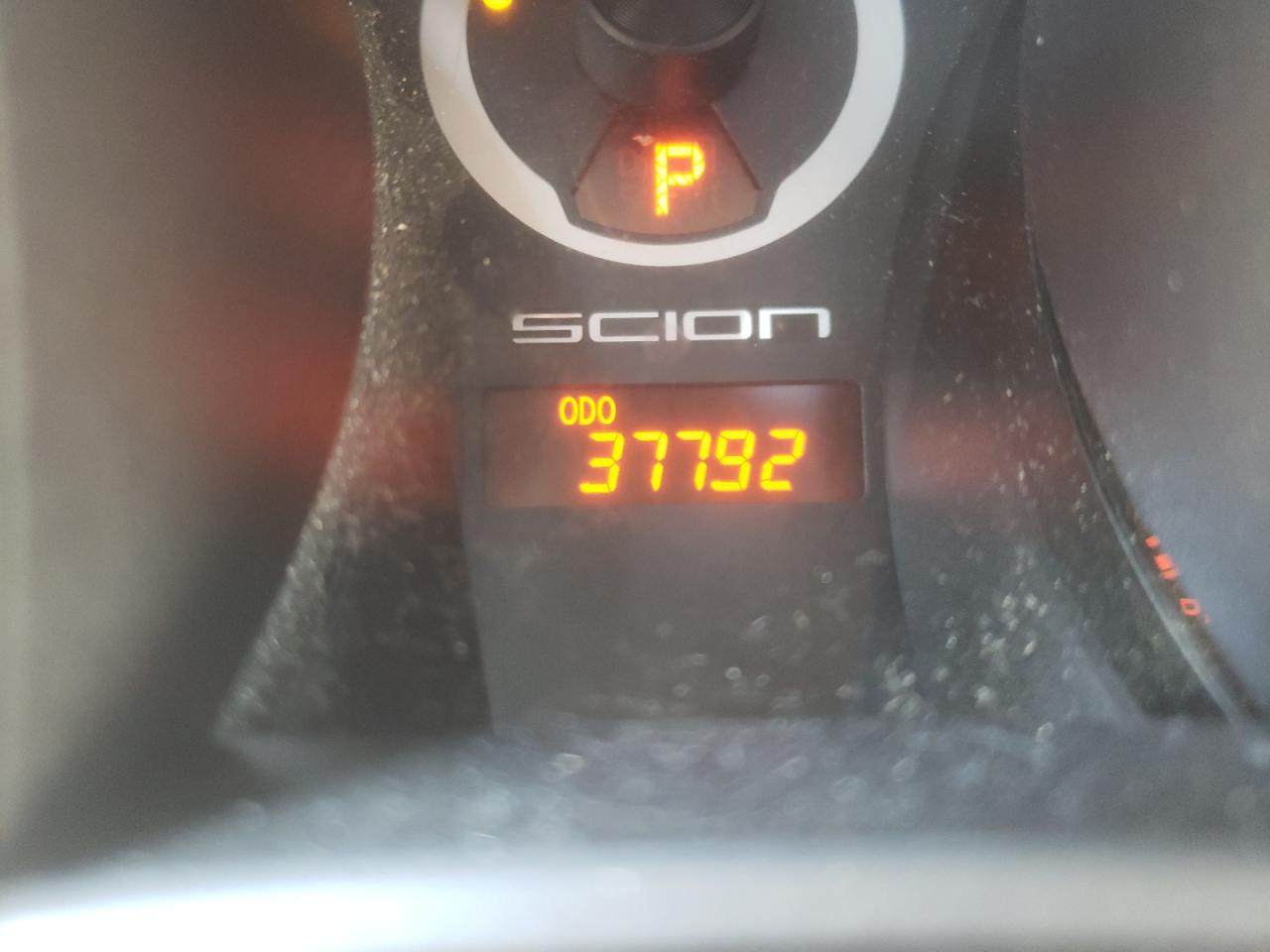 Photo 8 from auction – 2016 TOYOTA SCION TC with VIN JTKJF5C72GJ025925