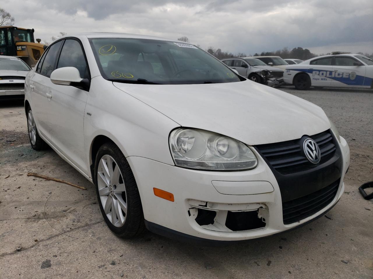 VOLKSWAGEN JETTA WOLF 2010 with VIN 3VWRJ7AJ7AM069543 - Photo from auction