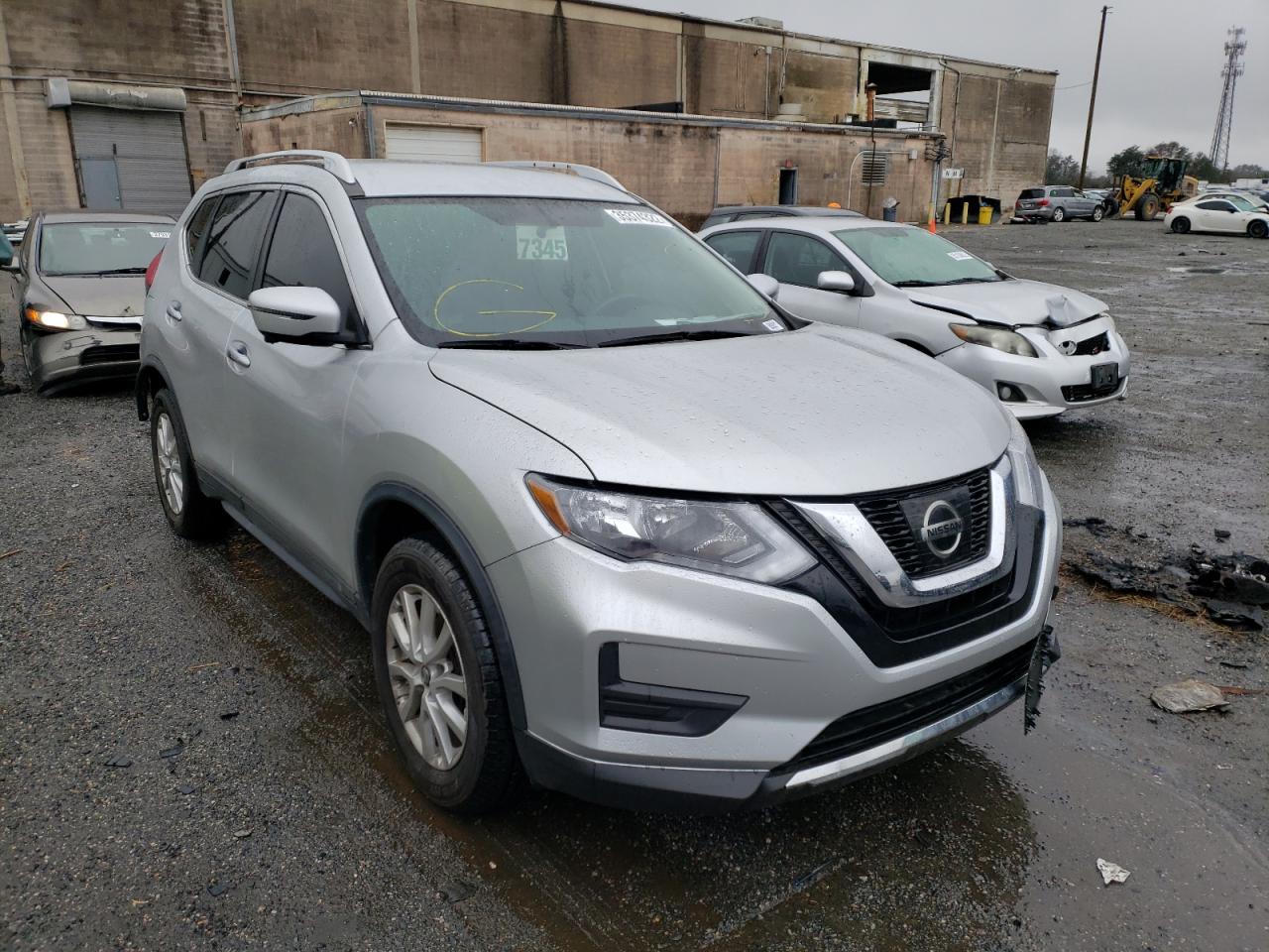 NISSAN ROGUE S 2017 with VIN KNMAT2MV8HP593087 - Photo from auction