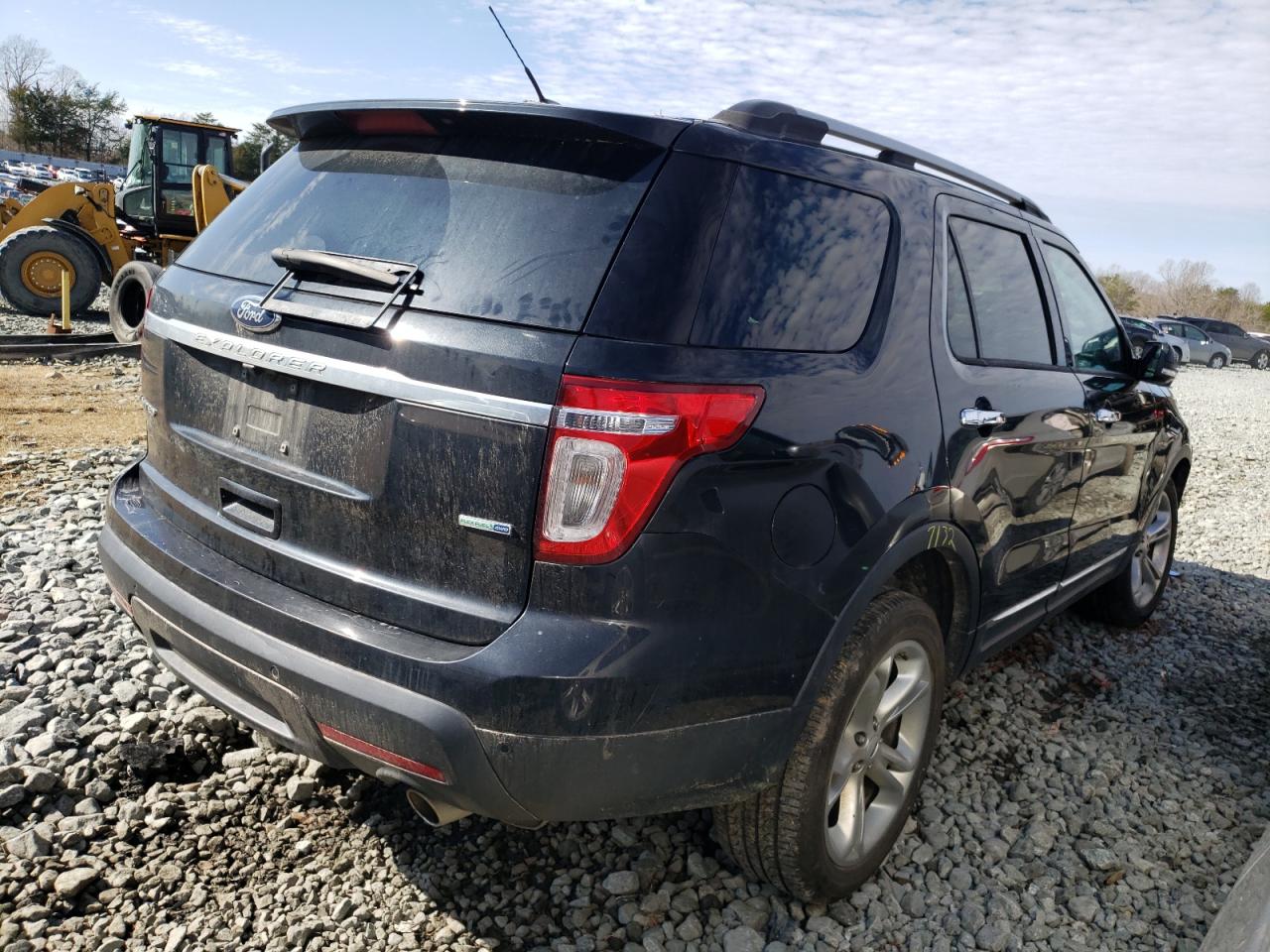Photo 4 from auction – 2013 FORD EXPLORER L with VIN 1FM5K8F87DGC45740
