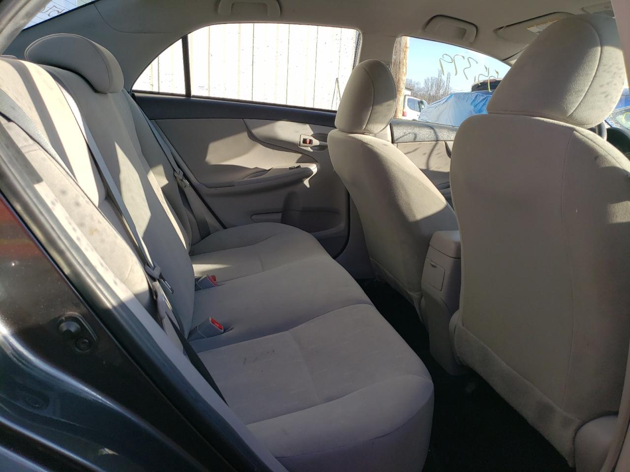 Photo 6 from auction – 2013 TOYOTA COROLLA with VIN 5YFBU4EE2DP163981