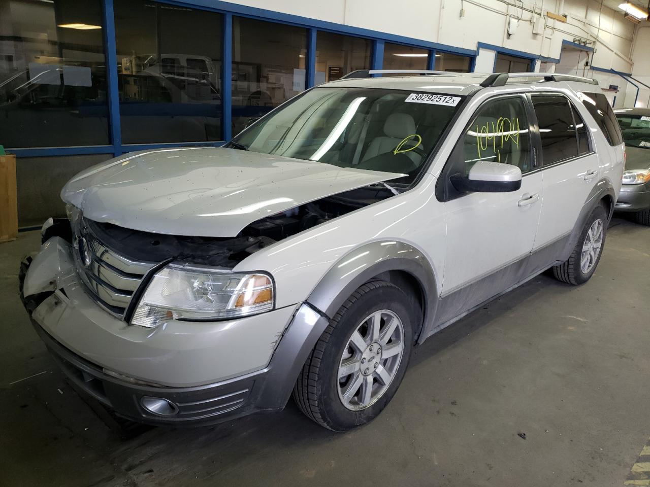 Photo 2 from auction – 2008 FORD TAURUS X S with VIN 1FMDK05W78GA19734