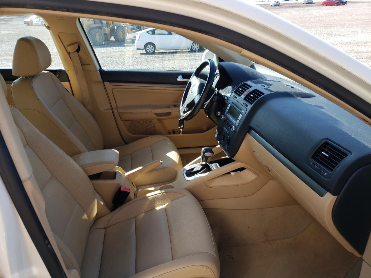 Photo 5 from auction – 2008 VOLKSWAGEN JETTA SE with VIN 3VWRM71K58M189710