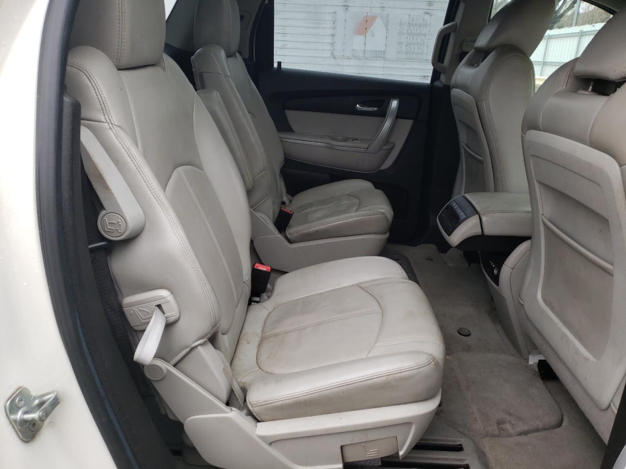 Photo 6 from auction – 2011 GMC ACADIA SLT with VIN 1GKKRSED4BJ116776