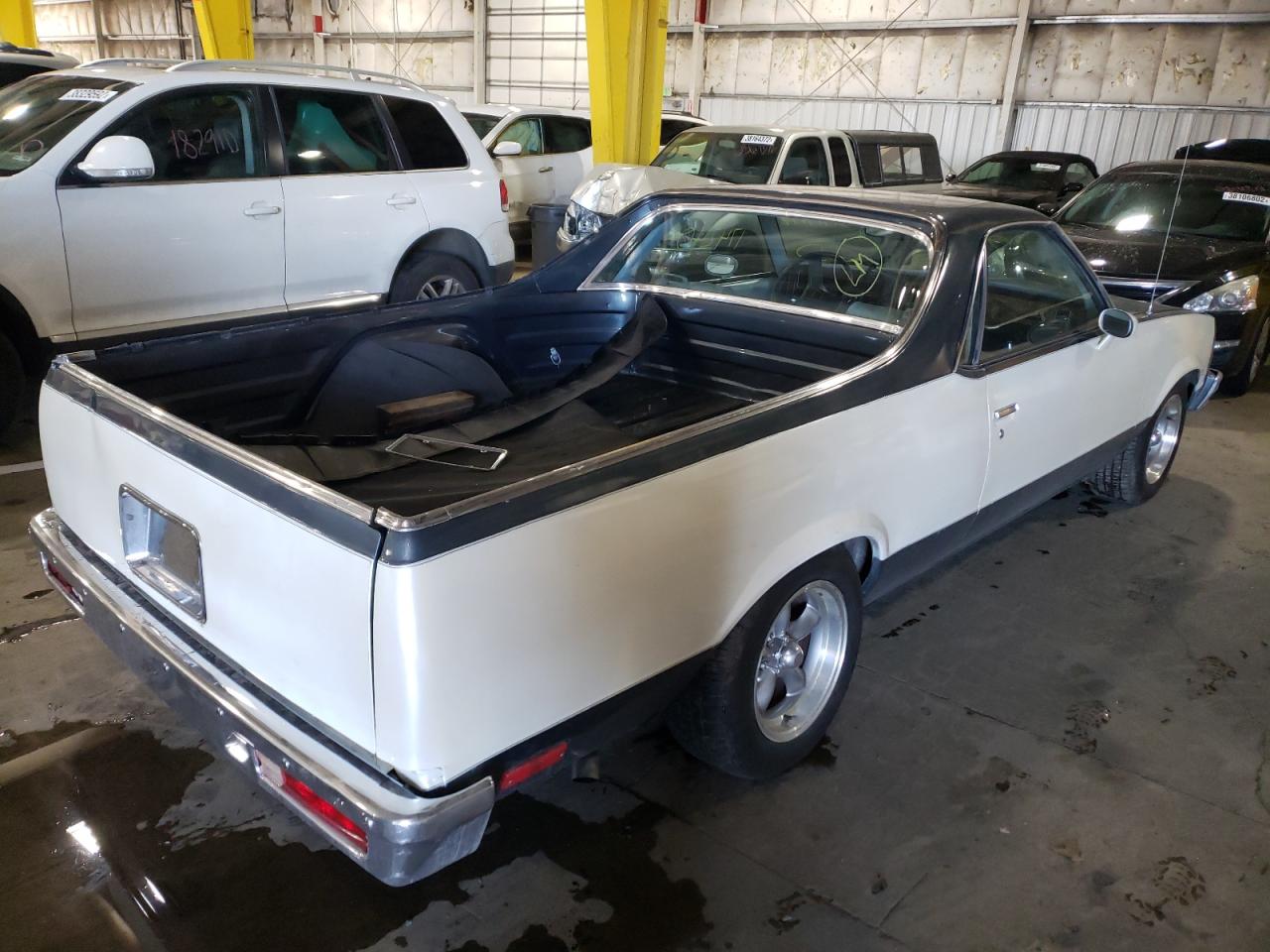 Photo 4 from auction – 1982 GMC CABALLERO with VIN 1GTCW80K8CR500337