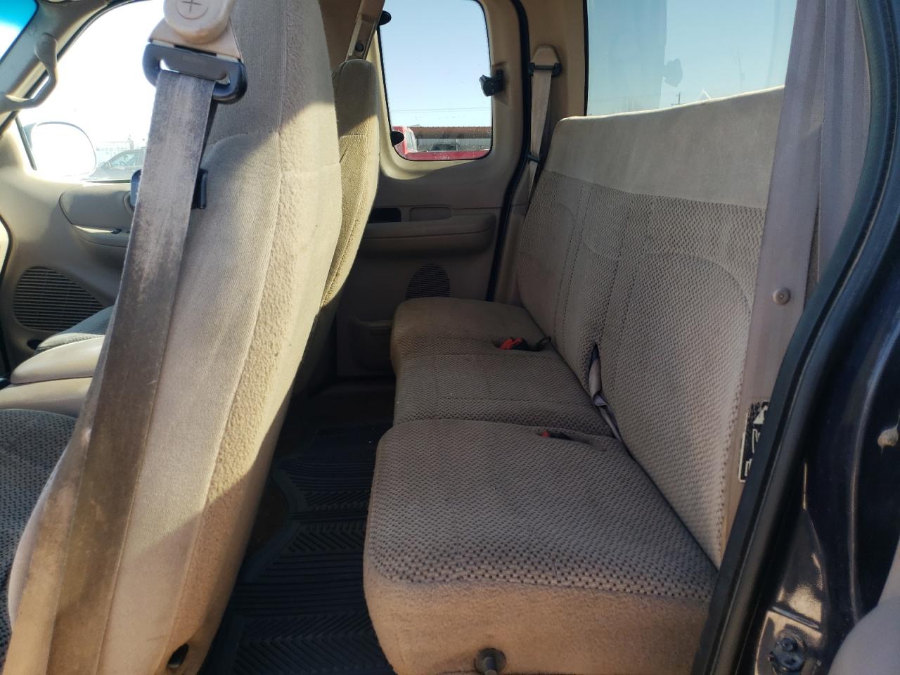Photo 6 from auction – 1999 FORD F150 with VIN 1FTRX08L2XKC21986