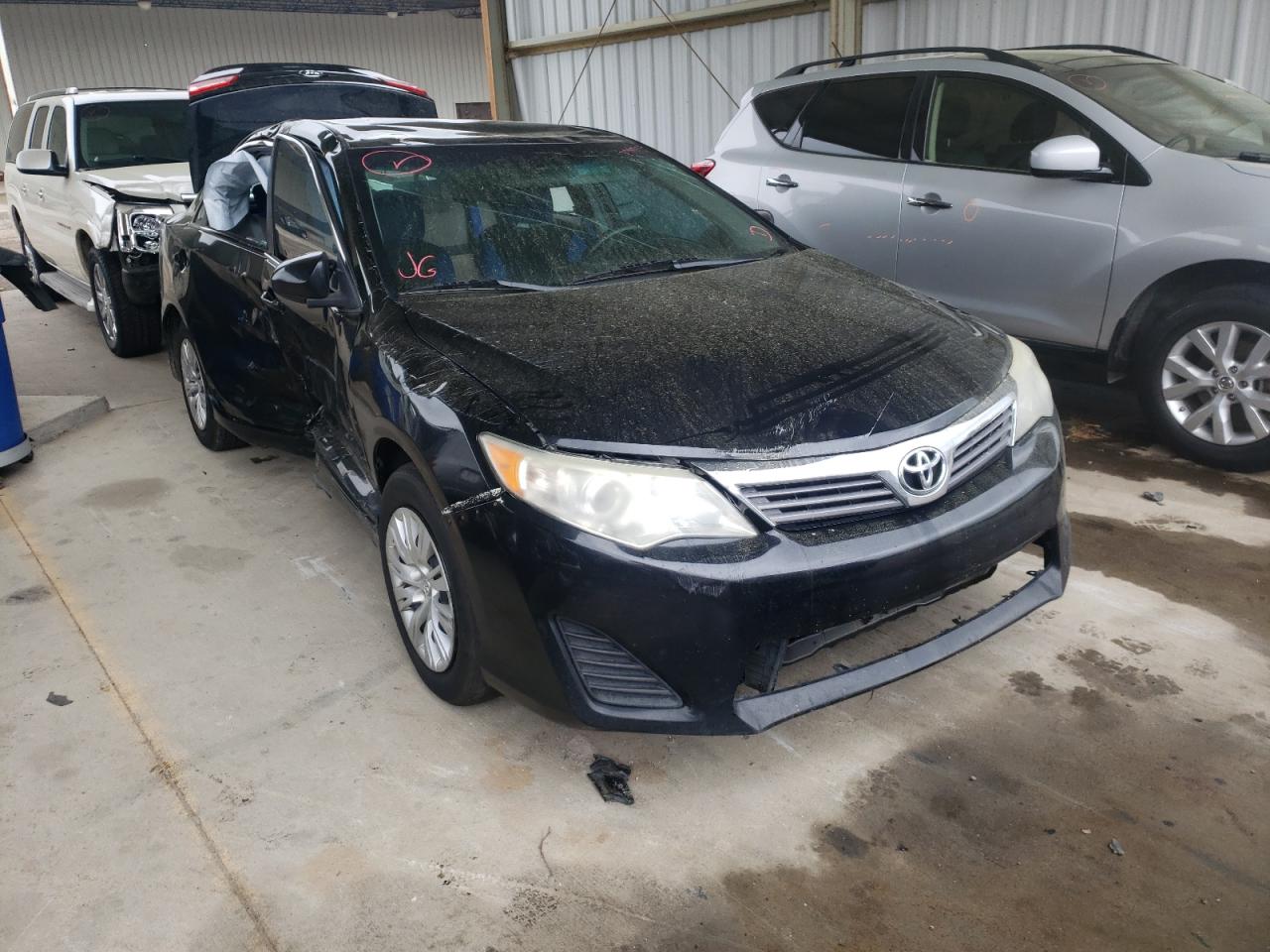 TOYOTA CAMRY L 2014 with VIN 4T1BF1FK4EU835259 - Photo from auction