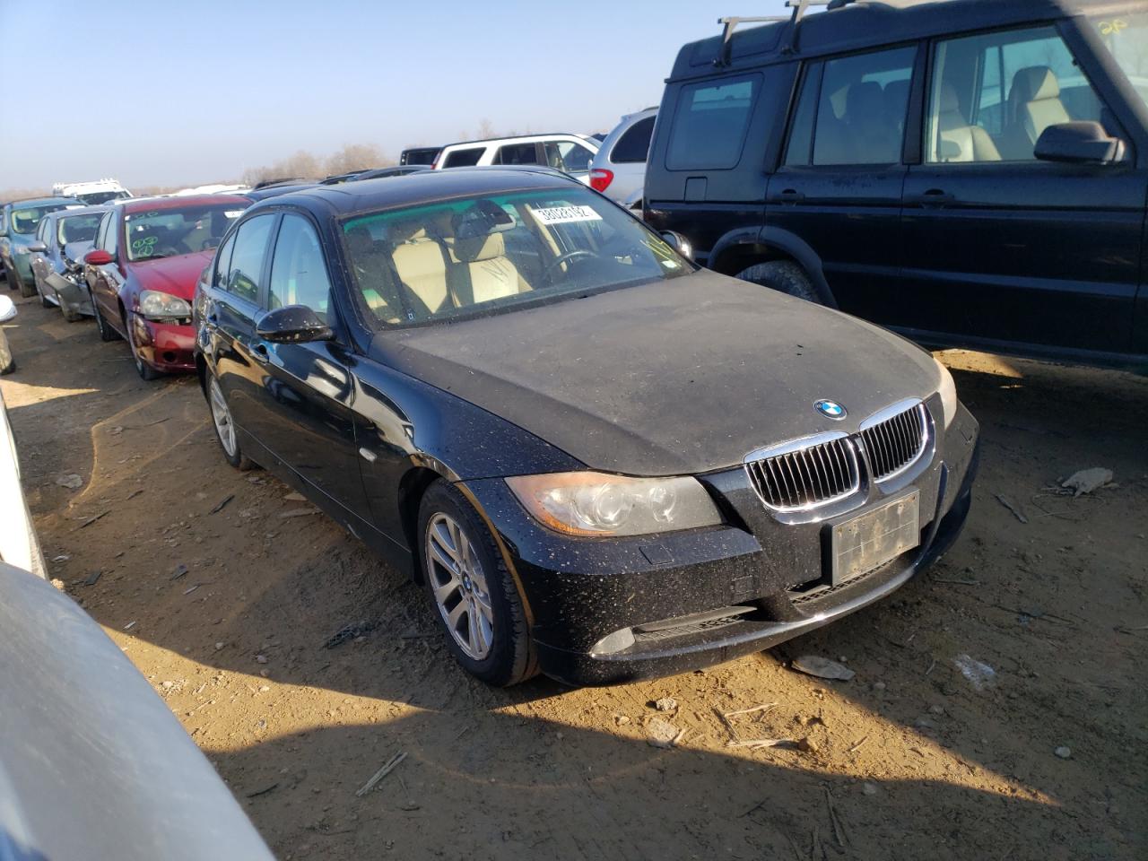 BMW 328 XI 2007 with VIN WBAVC93517KX56196 - Photo from auction