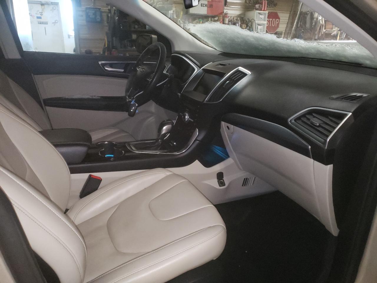 Photo 5 from auction – 2017 FORD EDGE TITAN with VIN 2FMPK4K89HBC22965