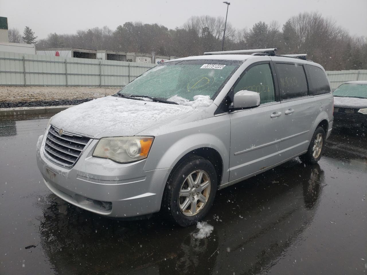Photo 2 from auction – 2008 CHRYSLER TOWN & COU with VIN 2A8HR54P38R678801