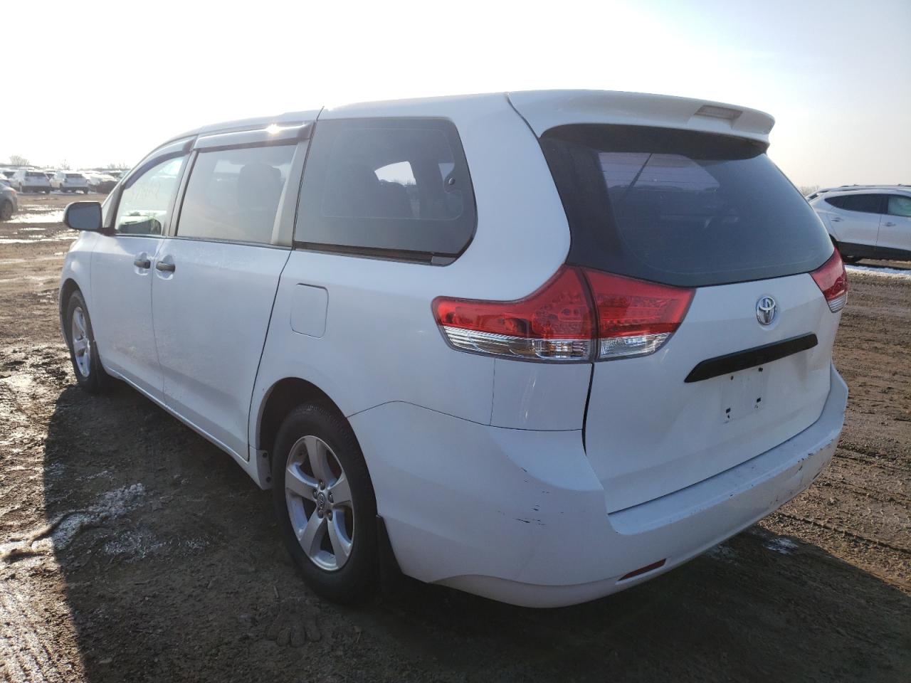 Photo 3 from auction – 2011 TOYOTA SIENNA BAS with VIN 5TDKA3DC9BS004060