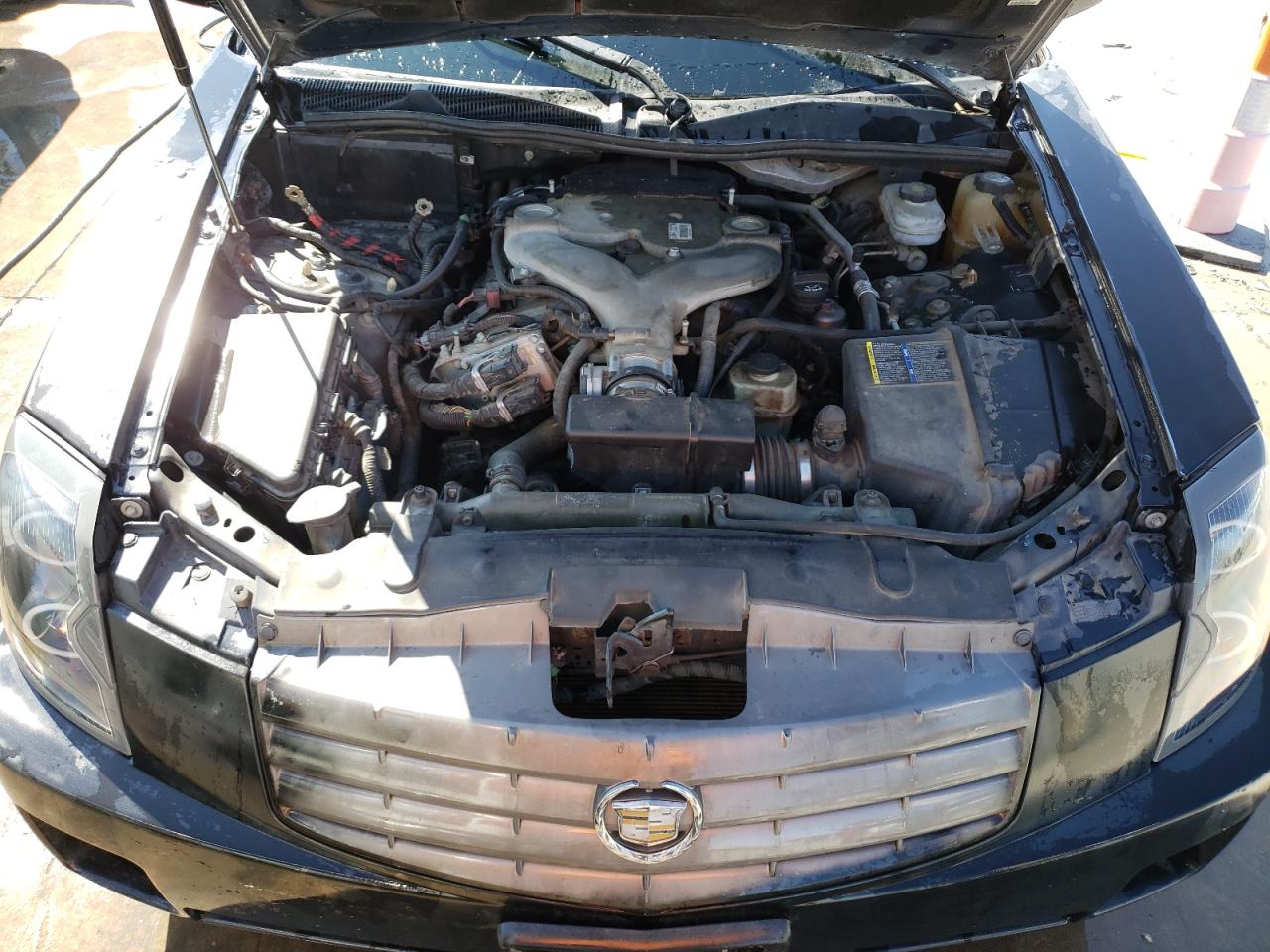 Photo 7 from auction – 2005 CADILLAC CTS HI FEA with VIN 1G6DP567250100593
