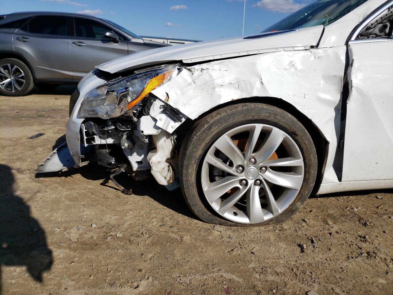 Photo 9 from auction – 2015 BUICK REGAL PREM with VIN 2G4GN5EX1F9198116